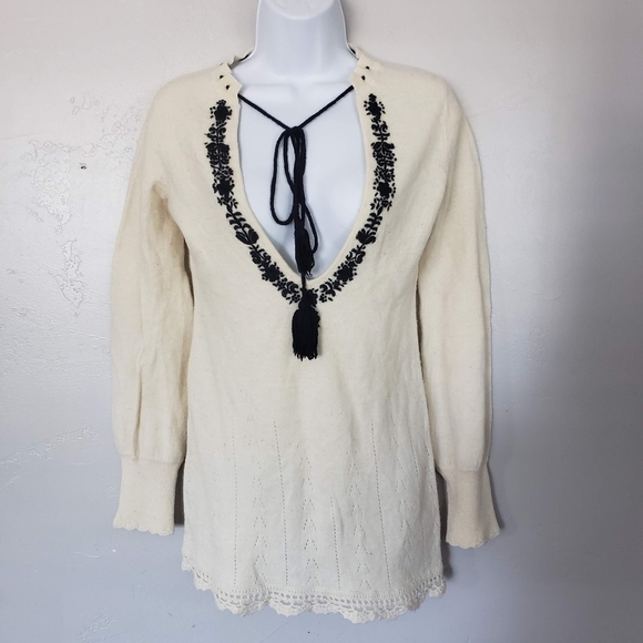 Free People Women's Small Wool Blend Ivory Sweater Black Embroidery Plunge Neck - Picture 1 of 9